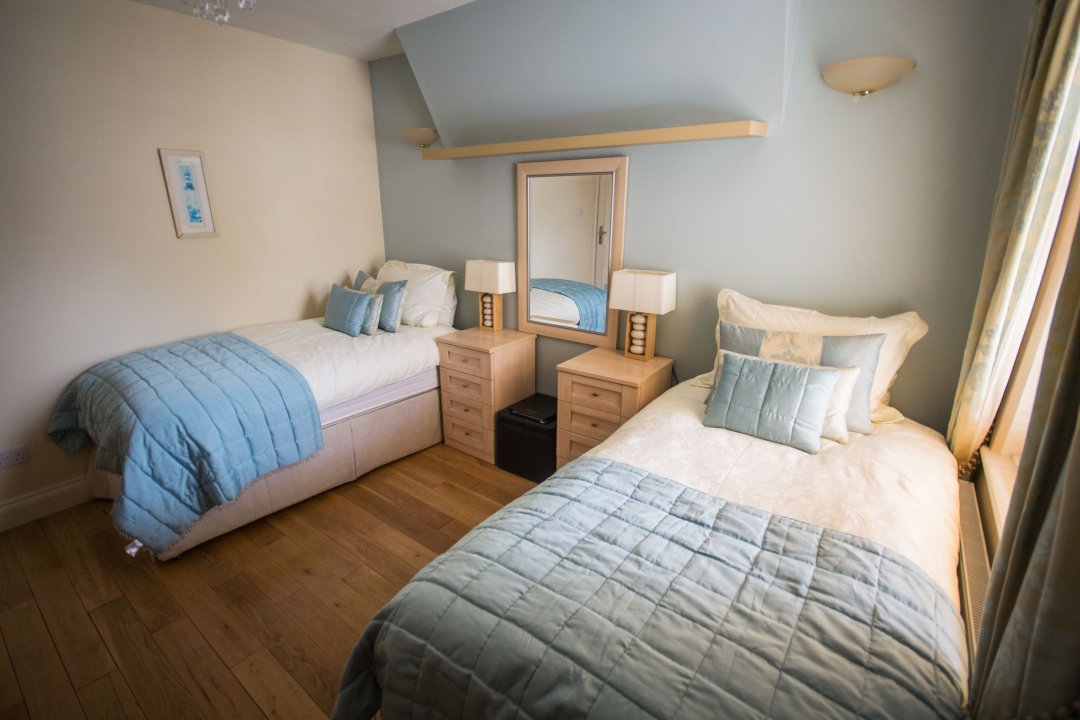 Room2